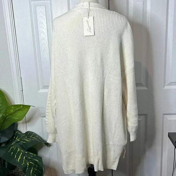 Universal Thread Women’s Open-front Cozy Knit Cardigan Color Cream Size 2X - Picture 9 of 12